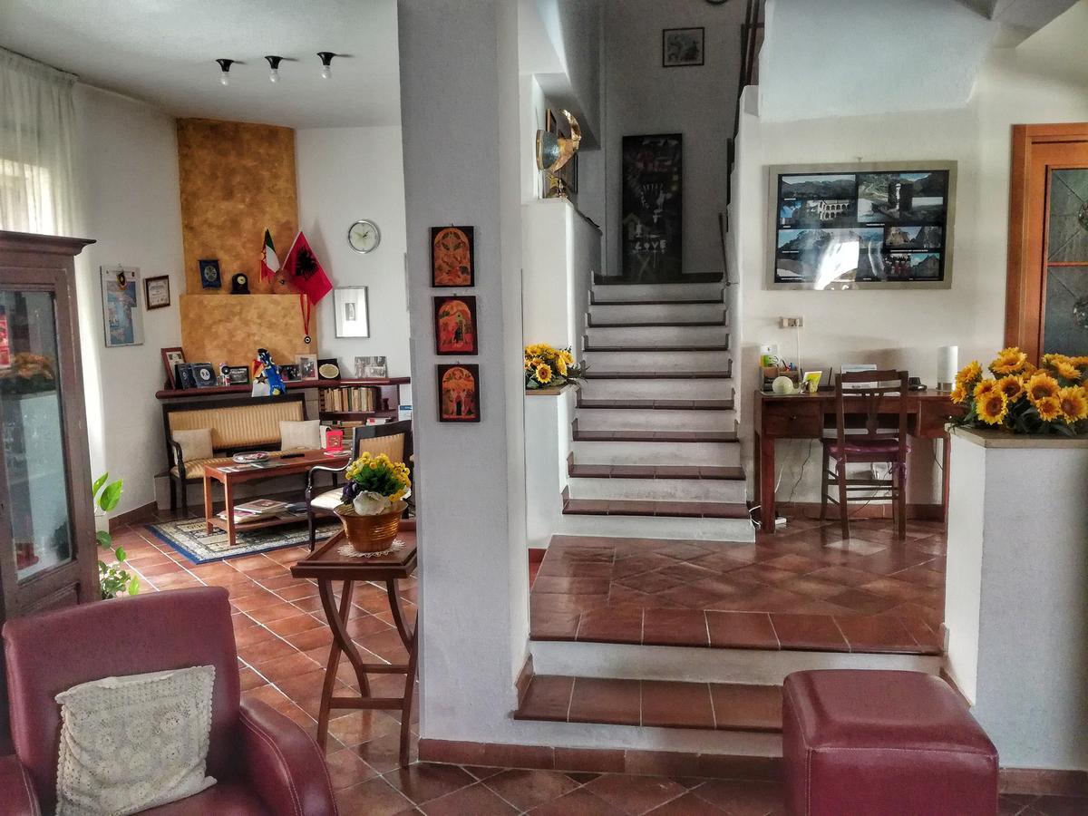 Bed And Breakfast Pieffe Frascineto Extérieur photo